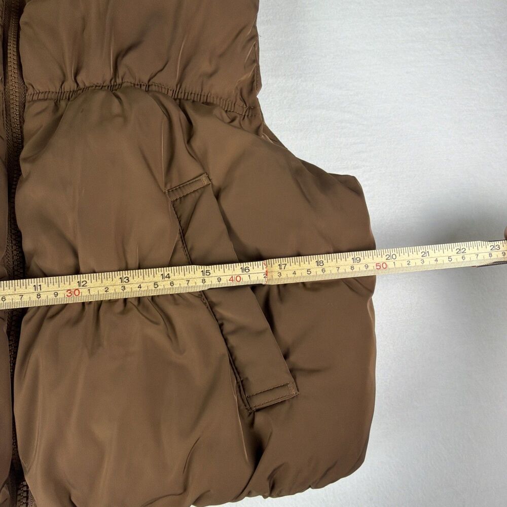 Brown H&M Cropped Puffer Vest Size Medium Chocolate Earth Tone Gorpcore - Picture 6 of 7